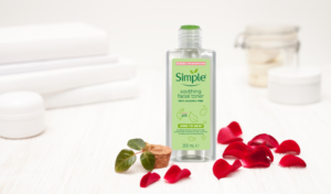 Nước Hoa Hồng Simple